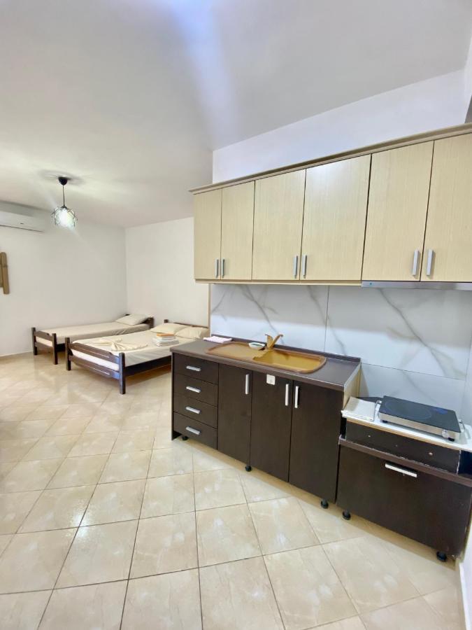 Erika'S House Apartment Lukove Luaran gambar